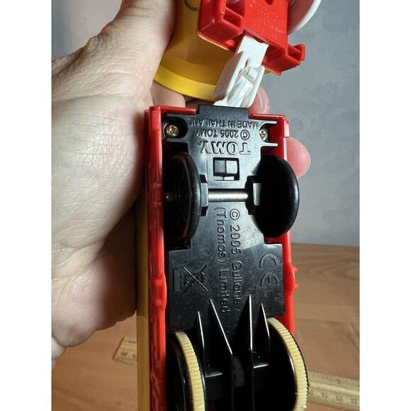 2009 Thomas & Friends Trackmaster MOLLY Train Engine and Motorized Tender TOMY - Picture 8 of 8